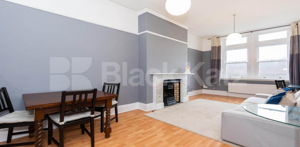 			New Instruction!, 1 Bedroom, 1 bath, 1 reception Flat			 Crouch End Hill, Crouch End
